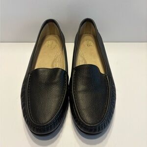 SAS Simplify Sz 11 Wide Black Leather Loafers Flats Comfort Shoes $145